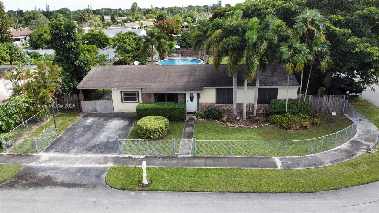 待售: $535,000 (3 贝兹, 2 浴室, 1596 平方英尺)