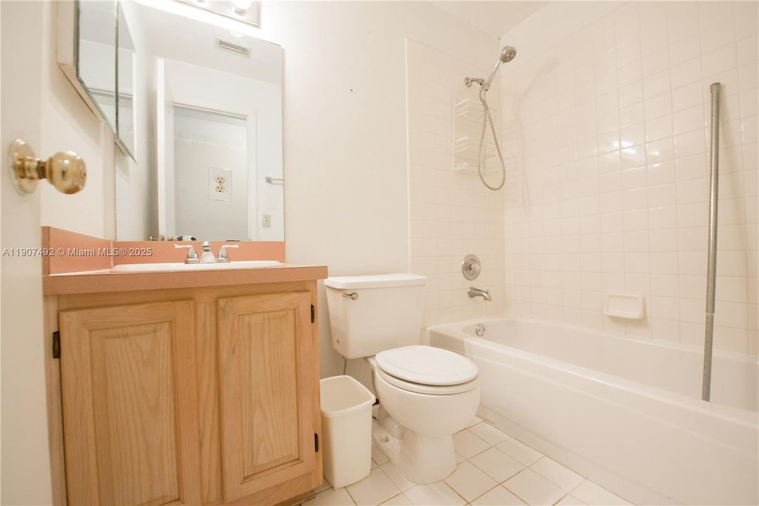 待售: $535,000 (3 贝兹, 2 浴室, 1596 平方英尺)