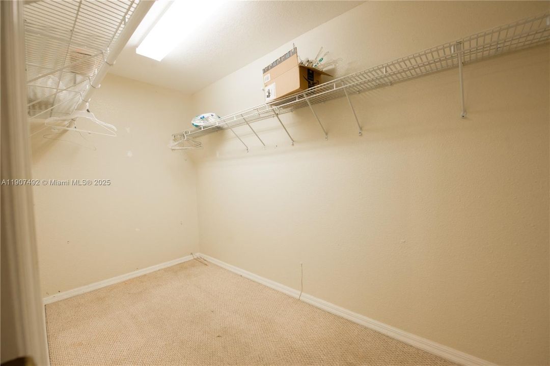 待售: $535,000 (3 贝兹, 2 浴室, 1596 平方英尺)