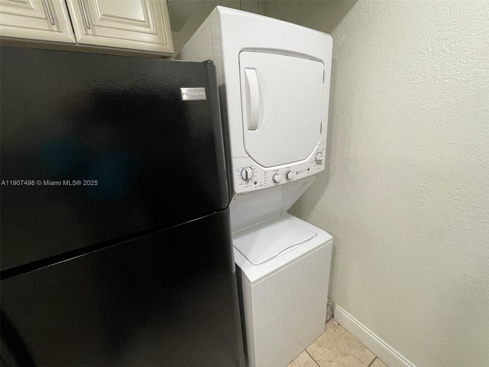 En Renta: $1,850 (2 camas, 2 baños, 820 Pies cuadrados)