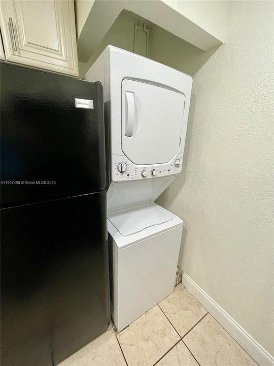 En Renta: $1,850 (2 camas, 2 baños, 820 Pies cuadrados)