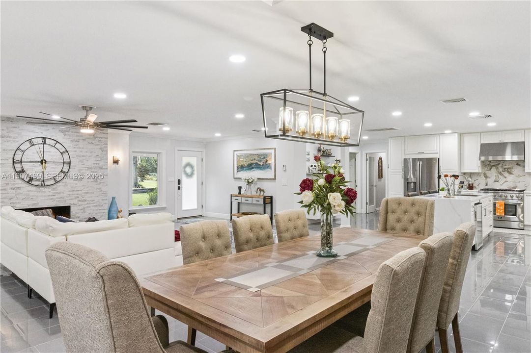 На продажу: $795,000 (4 спален, 2 ванн, 0 Квадратных фут)