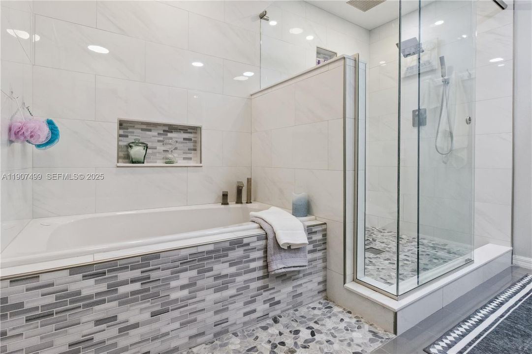 На продажу: $795,000 (4 спален, 2 ванн, 0 Квадратных фут)