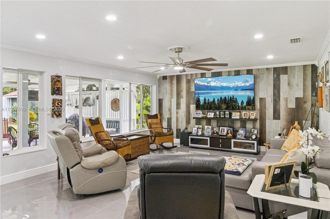 На продажу: $795,000 (4 спален, 2 ванн, 0 Квадратных фут)