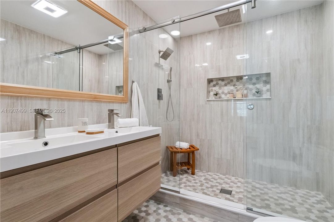 На продажу: $795,000 (4 спален, 2 ванн, 0 Квадратных фут)