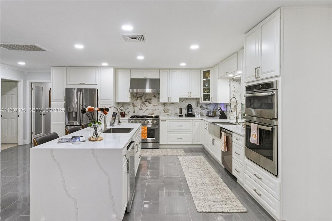 На продажу: $795,000 (4 спален, 2 ванн, 0 Квадратных фут)