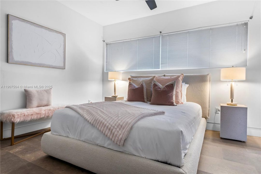 For Rent: $45,000 (7 beds, 6 baths, 6017 Square Feet)