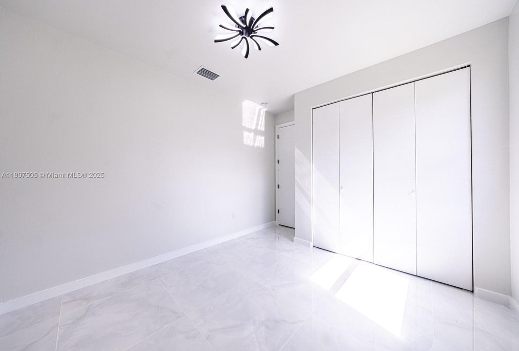 На продажу: $360,000 (3 спален, 2 ванн, 1744 Квадратных фут)