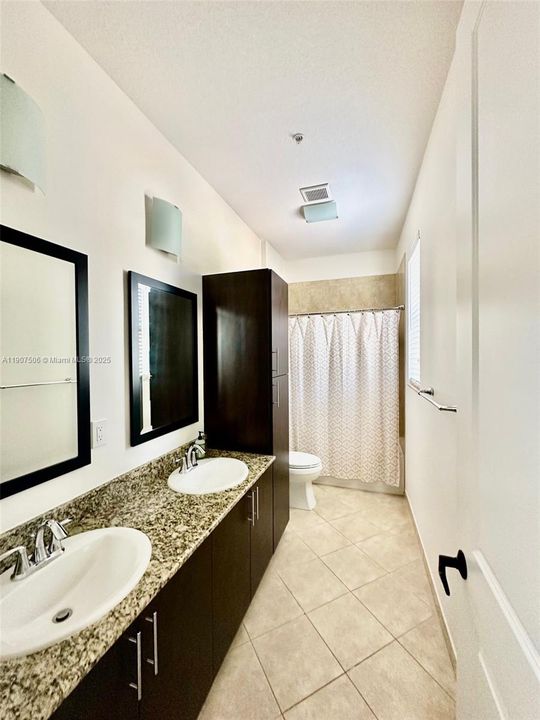 На продажу: $599,000 (2 спален, 2 ванн, 1354 Квадратных фут)