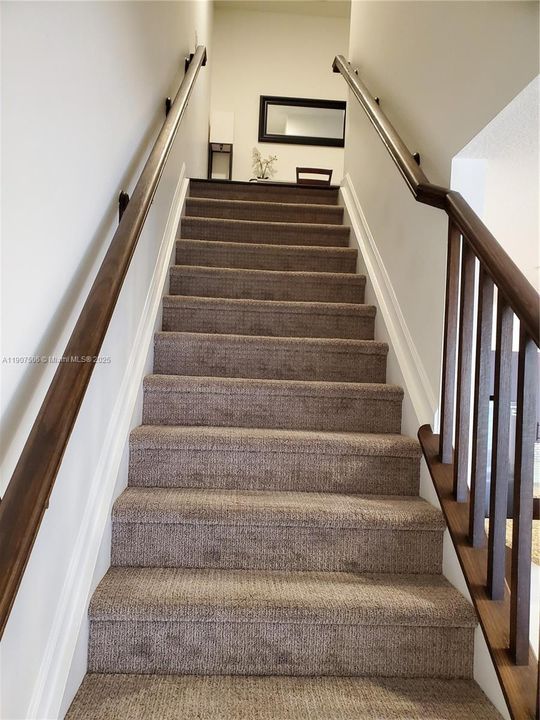 На продажу: $599,000 (2 спален, 2 ванн, 1354 Квадратных фут)