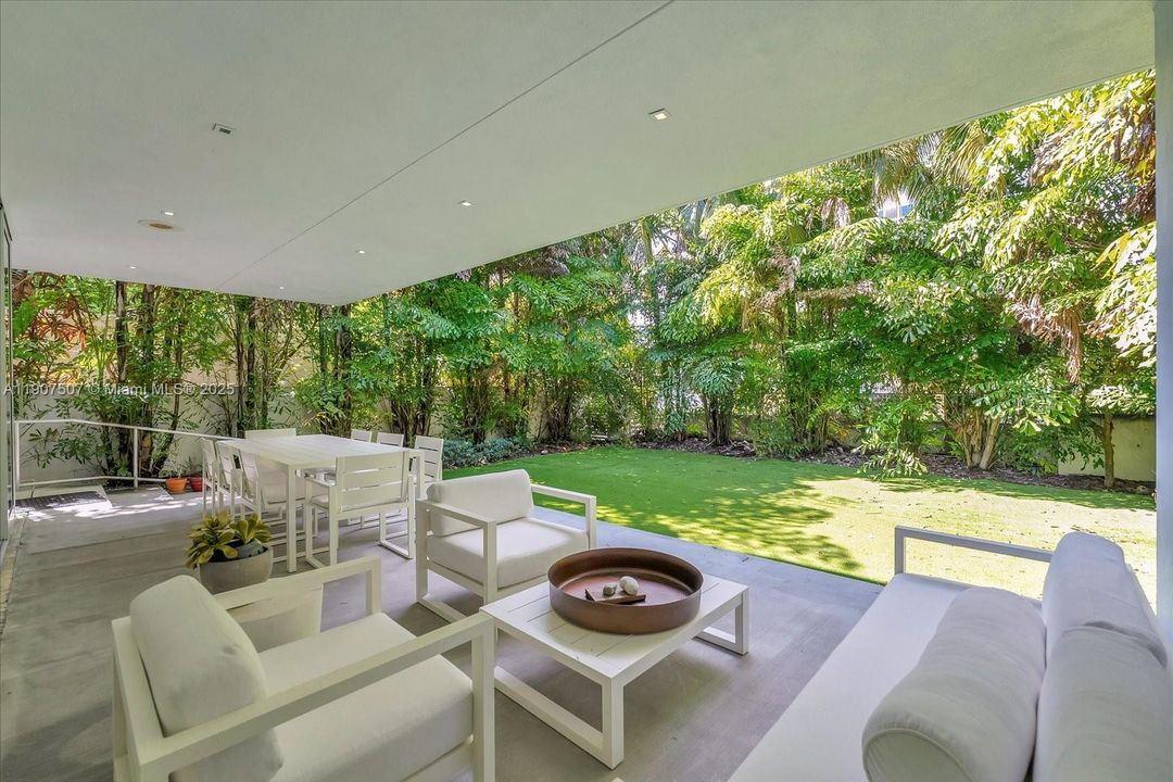 For Sale: $5,495,000 (3 beds, 3 baths, 3623 Square Feet)