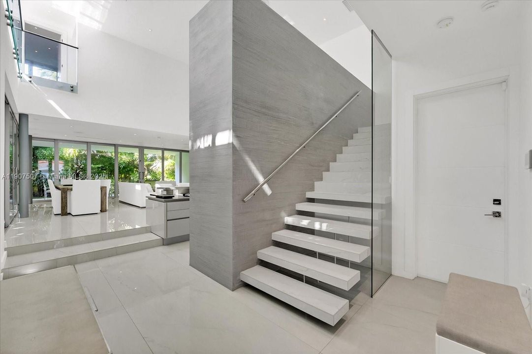 For Sale: $5,495,000 (3 beds, 3 baths, 3623 Square Feet)