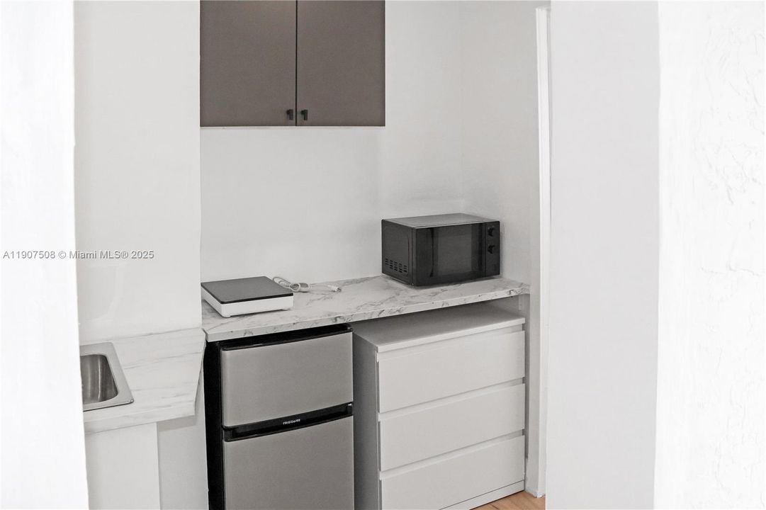 出租: $1,500 (1 贝兹, 1 浴室, 500 平方英尺)