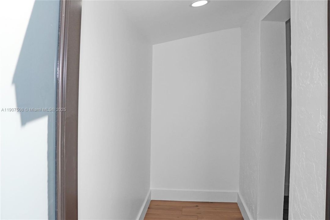 出租: $1,500 (1 贝兹, 1 浴室, 500 平方英尺)