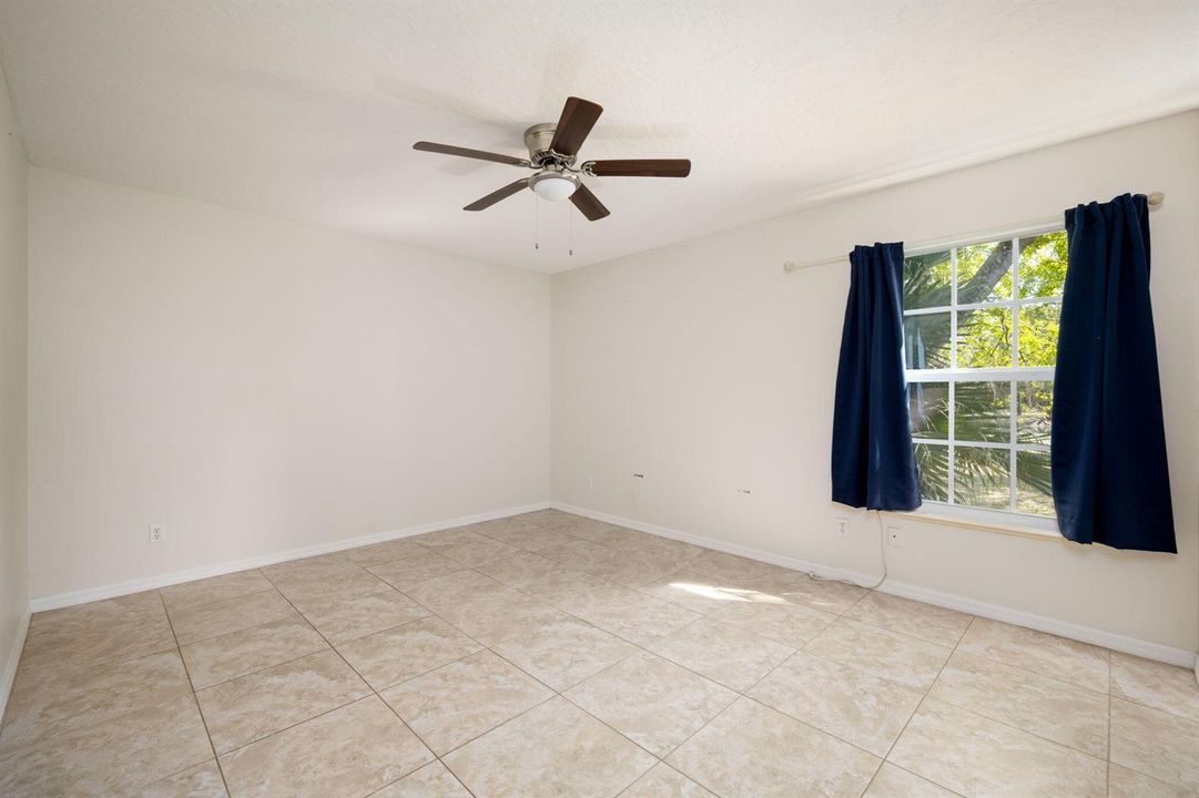 28-web-or-mls-6345 45th St-24