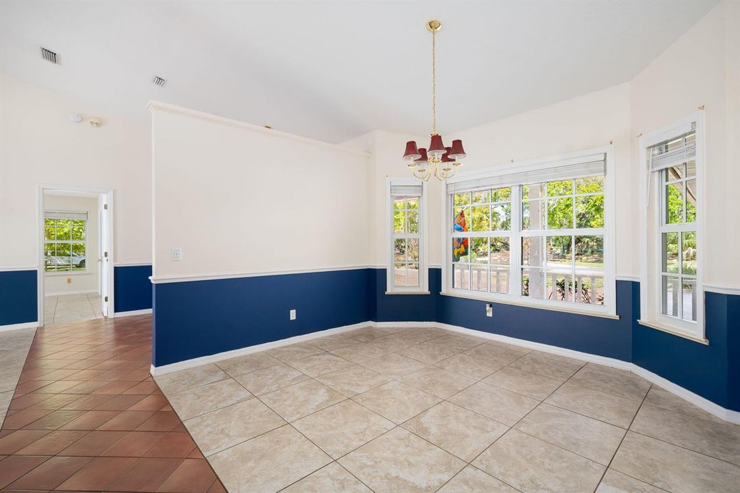 10-web-or-mls-6345 45th St-10