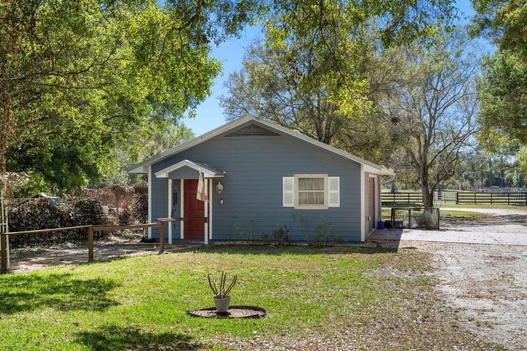 34-web-or-mls-6345 45th St-34