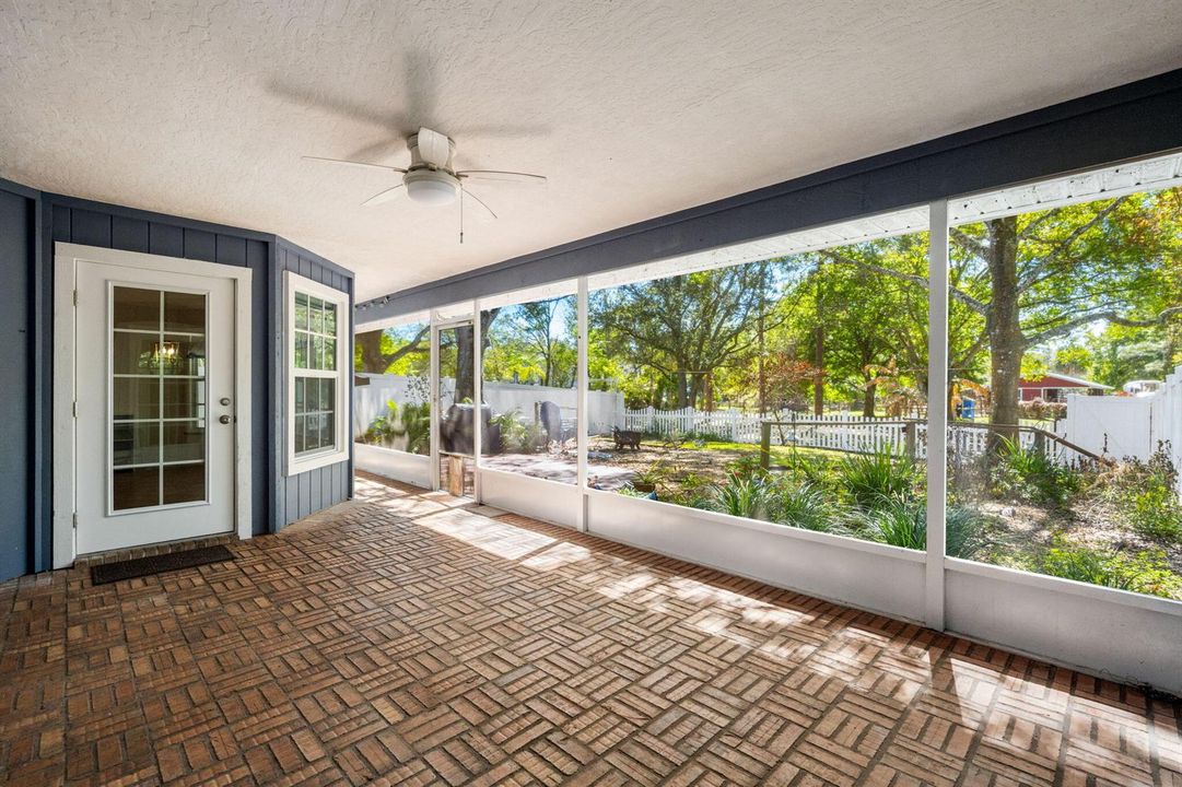 25-web-or-mls-6345 45th St-26