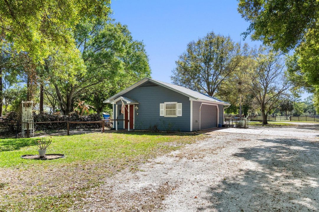 35-web-or-mls-6345 45th St-35