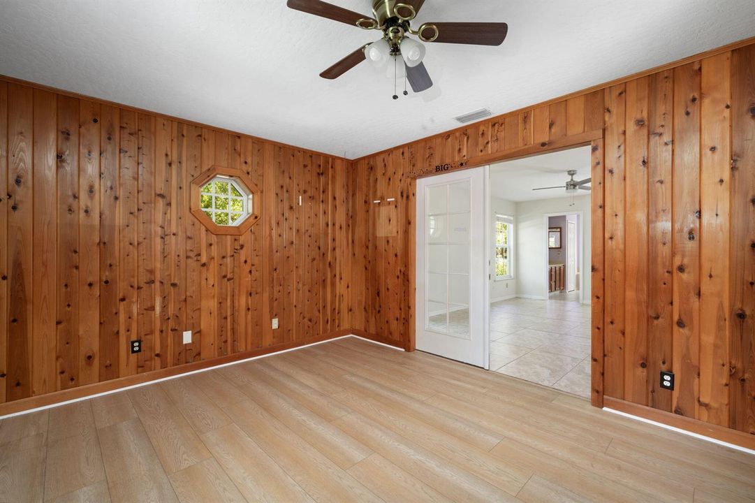 23-web-or-mls-6345 45th St-21
