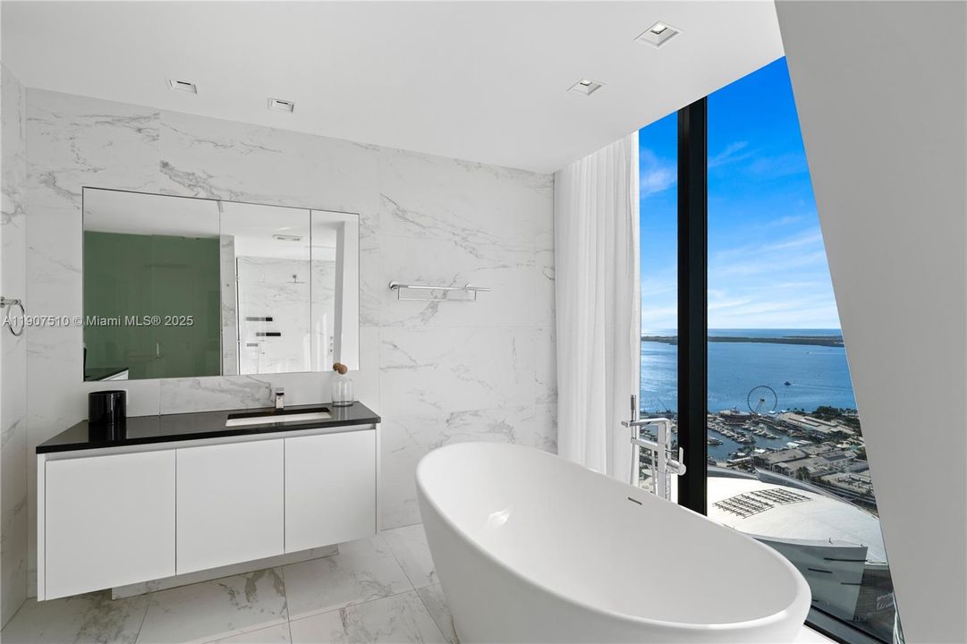 For Sale: $7,495,000 (4 beds, 5 baths, 4876 Square Feet)