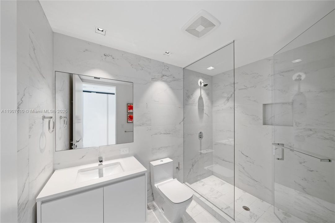 For Sale: $7,495,000 (4 beds, 5 baths, 4876 Square Feet)