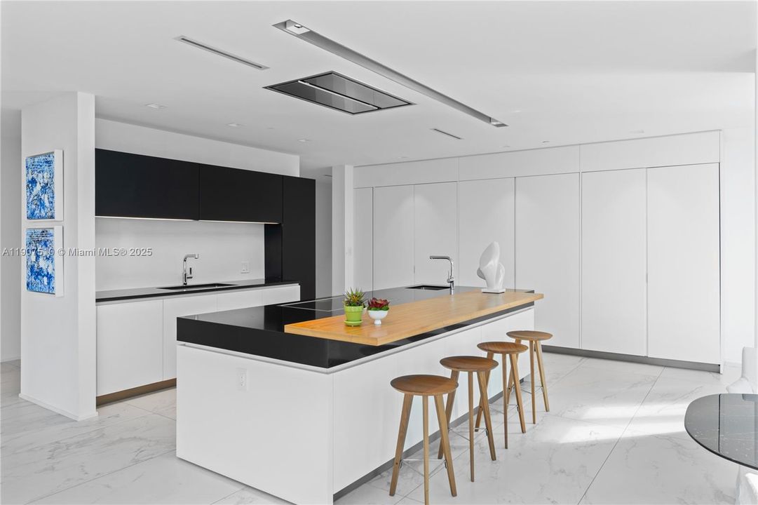 For Sale: $7,495,000 (4 beds, 5 baths, 4876 Square Feet)