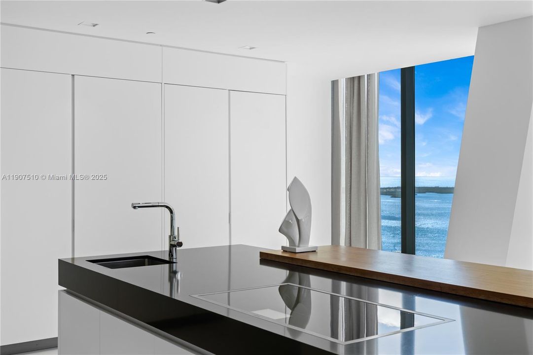 For Sale: $7,495,000 (4 beds, 5 baths, 4876 Square Feet)