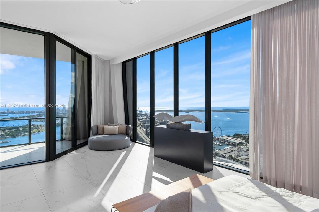 For Sale: $7,495,000 (4 beds, 5 baths, 4876 Square Feet)