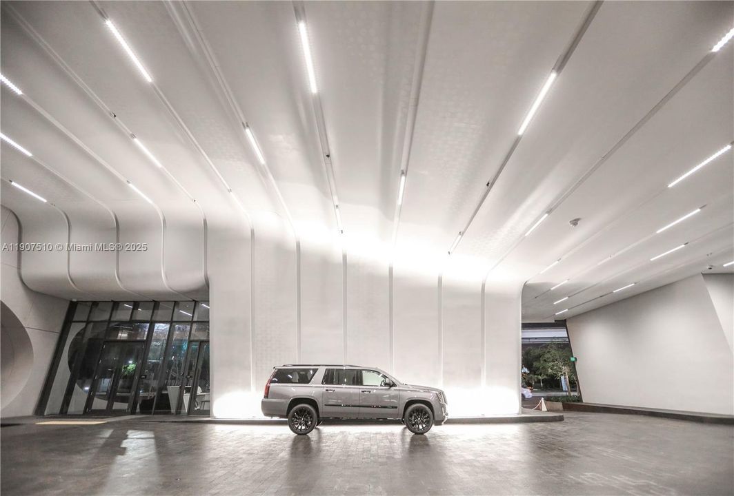 For Sale: $7,495,000 (4 beds, 5 baths, 4876 Square Feet)