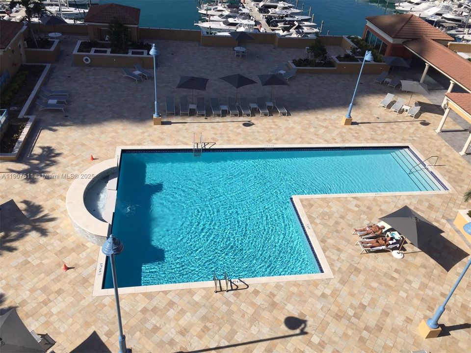 待售: $1,450,000 (2 贝兹, 2 浴室, 1130 平方英尺)