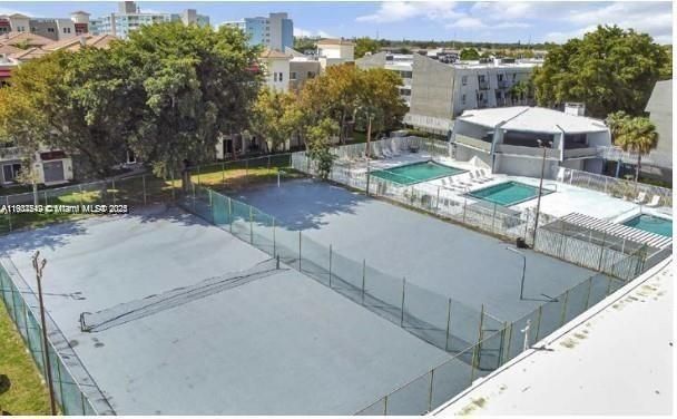 For Rent: $2,465 (3 beds, 1 baths, 434568 Square Feet)