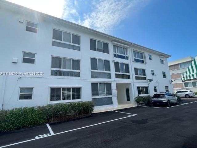 For Rent: $1,450 (0 beds, 1 baths, 256 Square Feet)