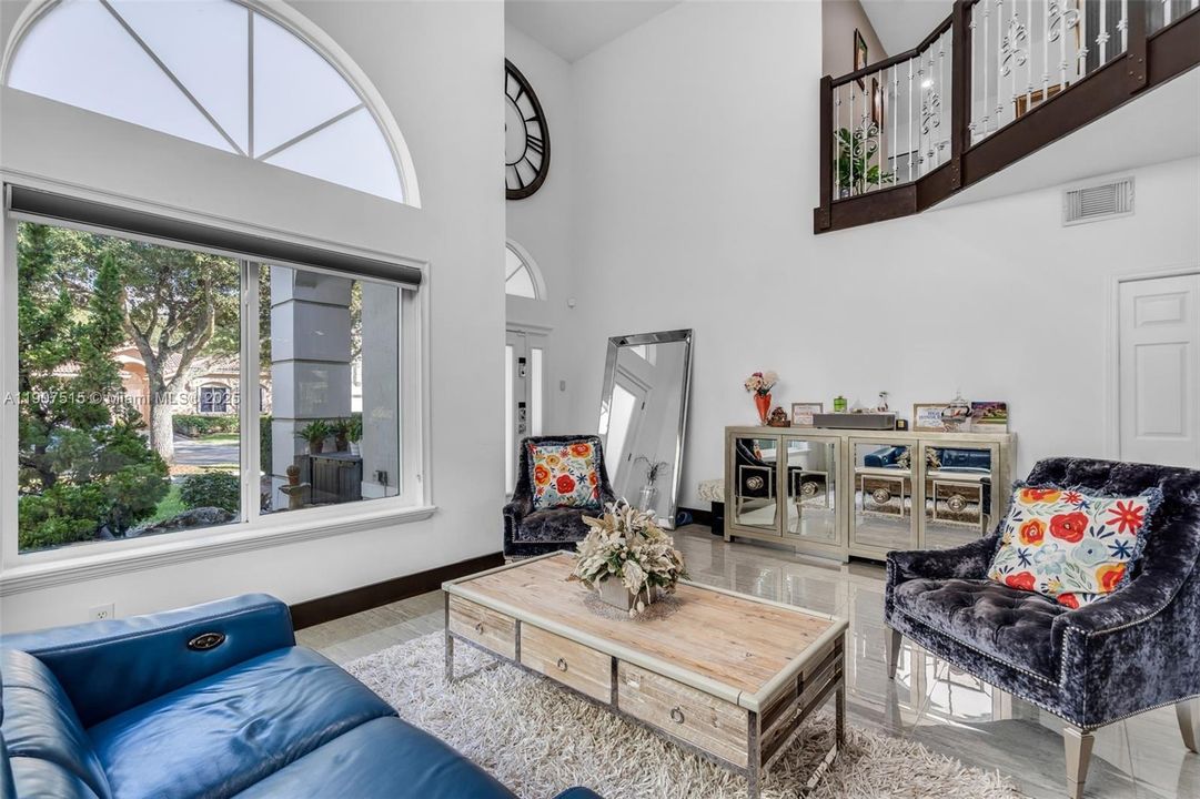 На продажу: $1,035,000 (4 спален, 3 ванн, 2498 Квадратных фут)