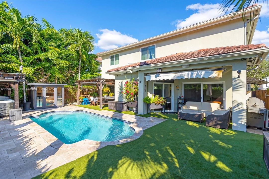 На продажу: $1,035,000 (4 спален, 3 ванн, 2498 Квадратных фут)