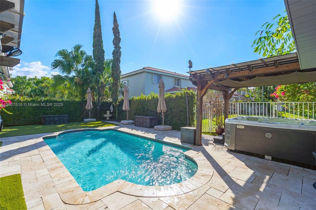 На продажу: $1,035,000 (4 спален, 3 ванн, 2498 Квадратных фут)