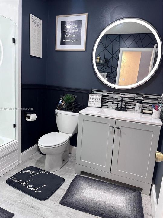 出租: $3,850 (3 贝兹, 2 浴室, 2104 平方英尺)