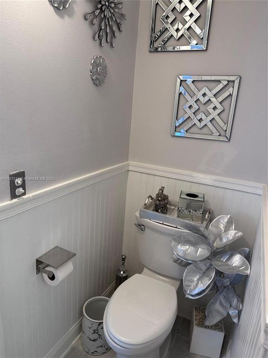 出租: $3,850 (3 贝兹, 2 浴室, 2104 平方英尺)