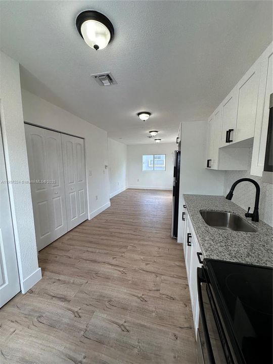 Active With Contract: $2,150 (4 beds, 4 baths, 812 Square Feet)