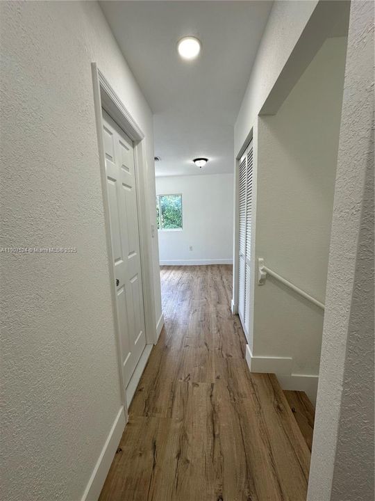 Active With Contract: $2,150 (4 beds, 4 baths, 812 Square Feet)