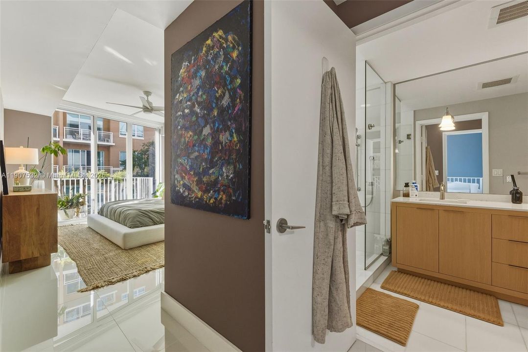 En Venta: $925,000 (2 camas, 2 baños, 1637 Pies cuadrados)