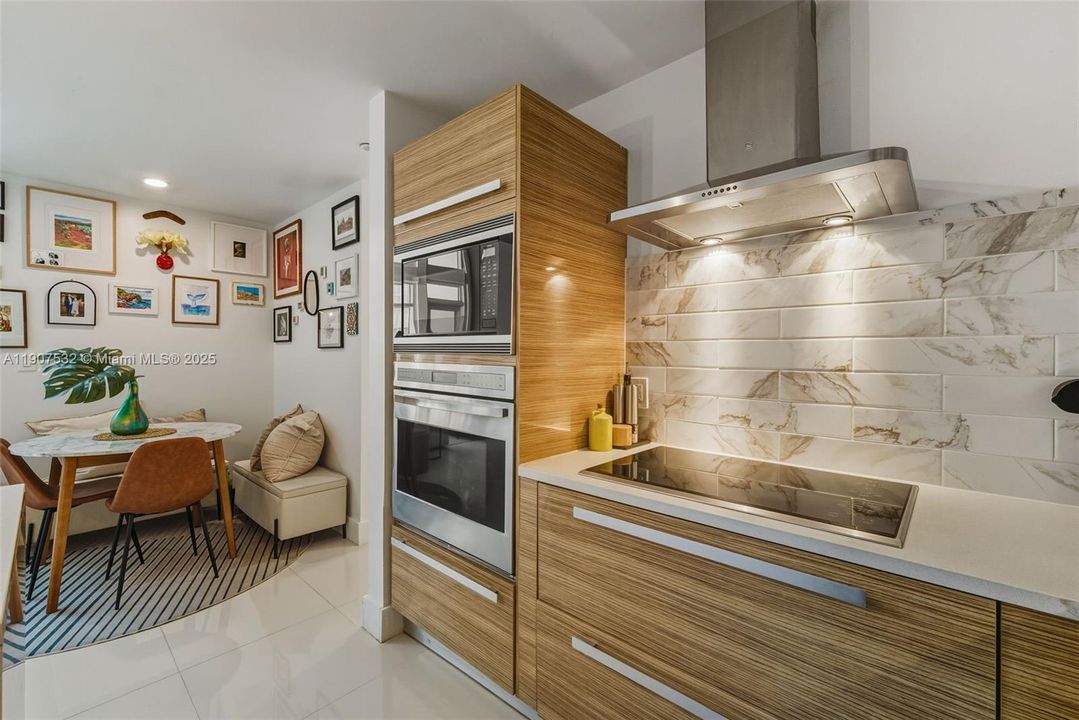 En Venta: $925,000 (2 camas, 2 baños, 1637 Pies cuadrados)