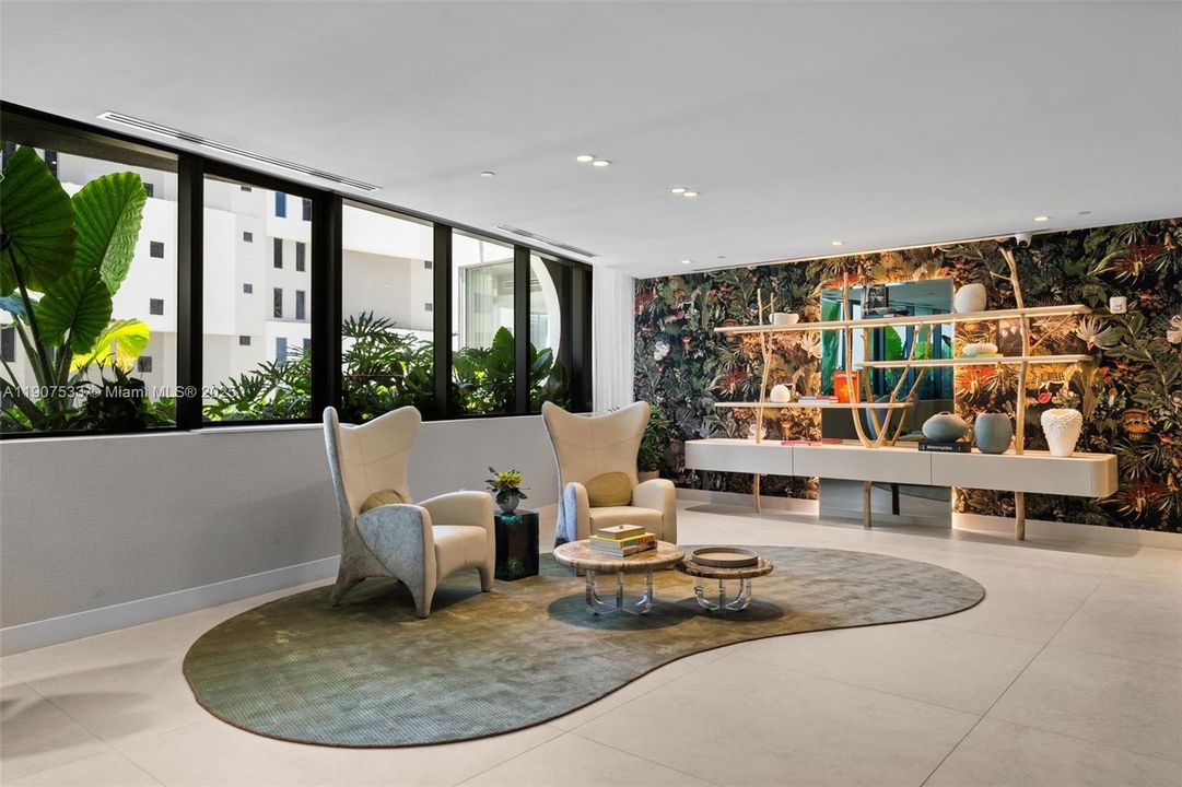 Active With Contract: $14,000 (4 beds, 5 baths, 2582 Square Feet)