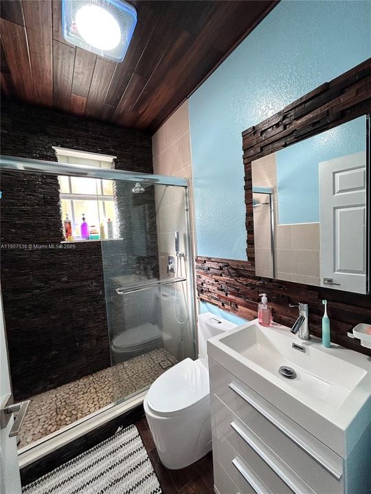 待售: $739,700 (4 贝兹, 2 浴室, 1932 平方英尺)