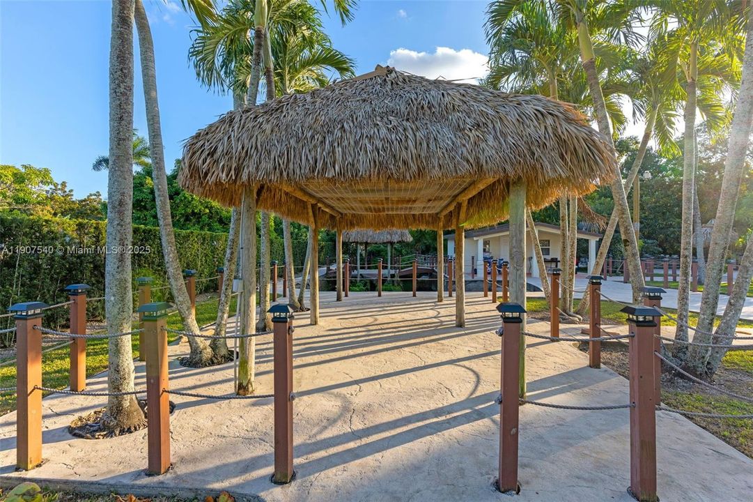 Active With Contract: $1,185,000 (4 beds, 4 baths, 2593 Square Feet)