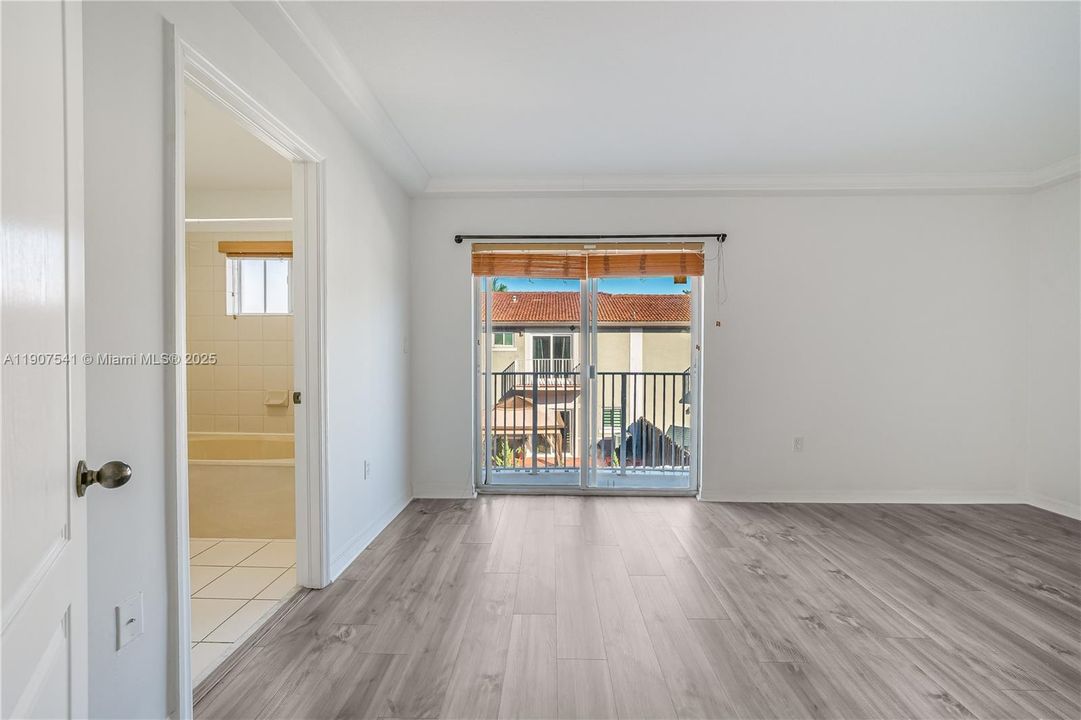 Activo con contrato: $2,500 (2 camas, 2 baños, 1313 Pies cuadrados)