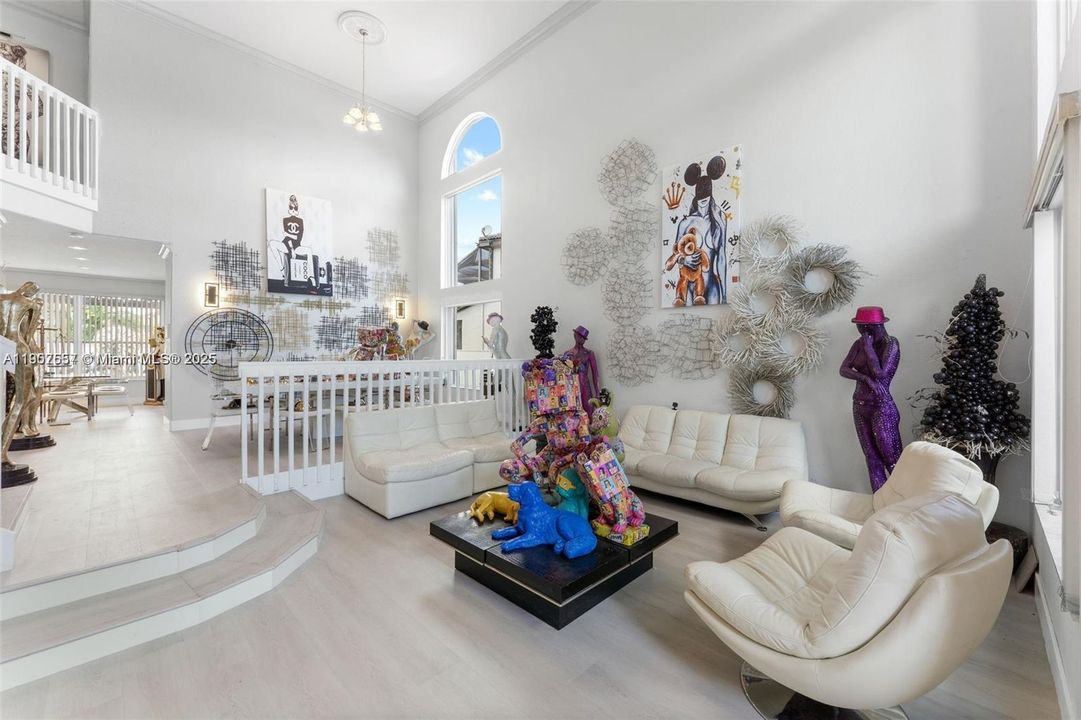 待售: $1,070,000 (6 贝兹, 4 浴室, 4432 平方英尺)