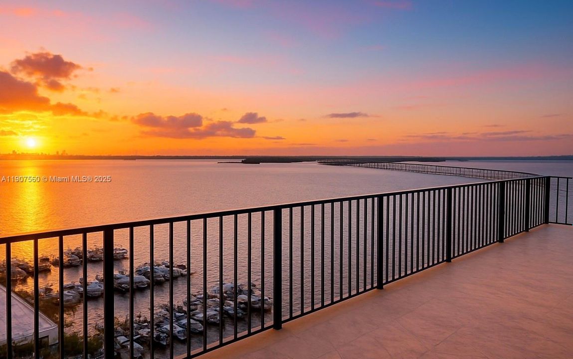 For Sale: $3,999,999 (5 beds, 5 baths, 5430 Square Feet)