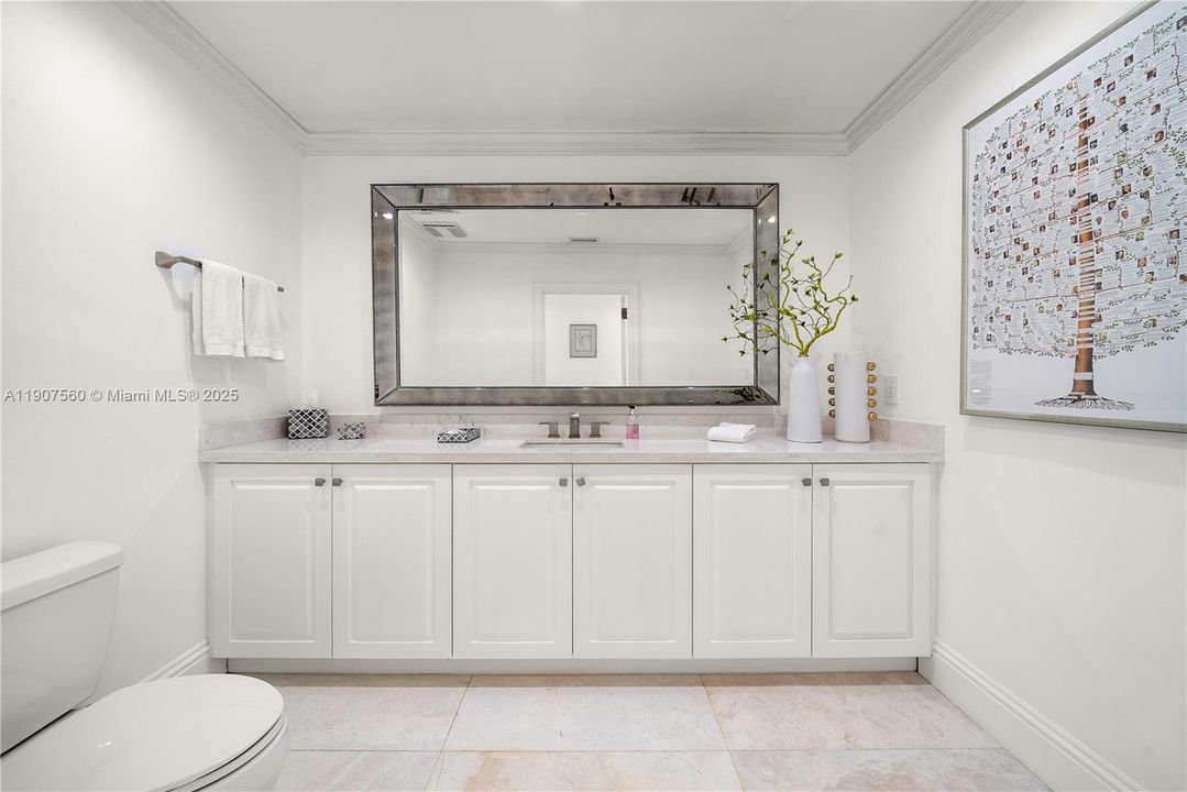 For Sale: $3,999,999 (5 beds, 5 baths, 5430 Square Feet)