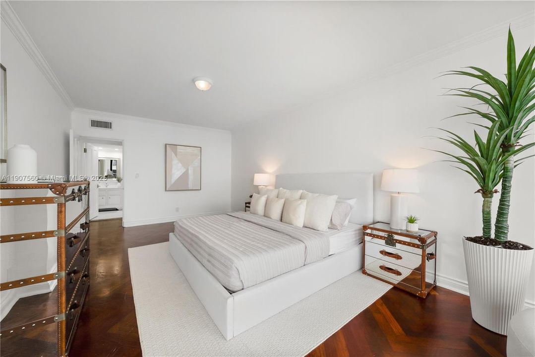 For Sale: $3,999,999 (5 beds, 5 baths, 5430 Square Feet)